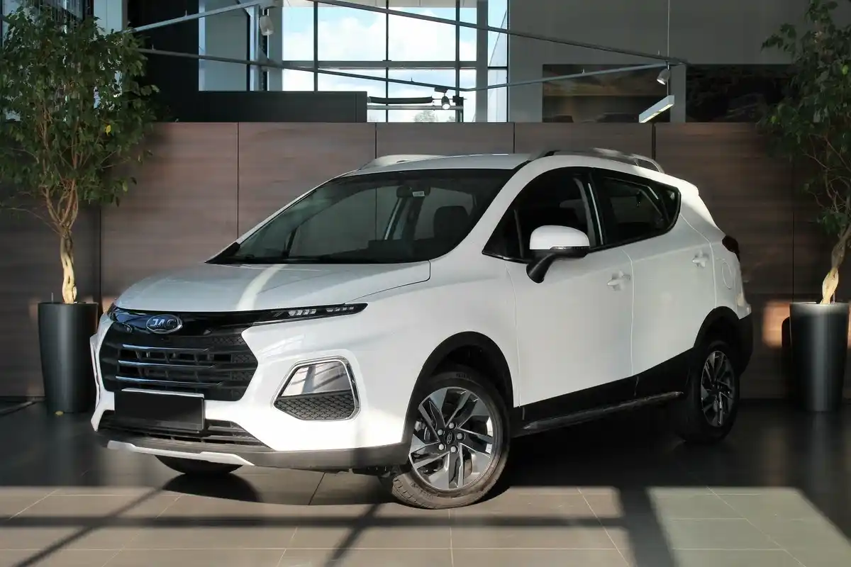 Jac JS3 с автосалона по цене от 965 000 рублей